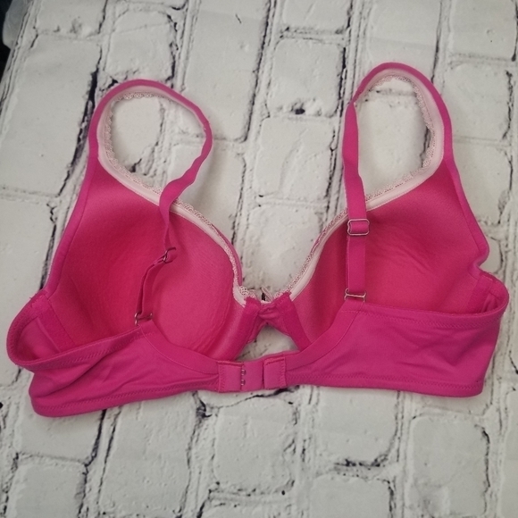 Vs bright pink lined perfect coverage bra - Picture 2 of 3